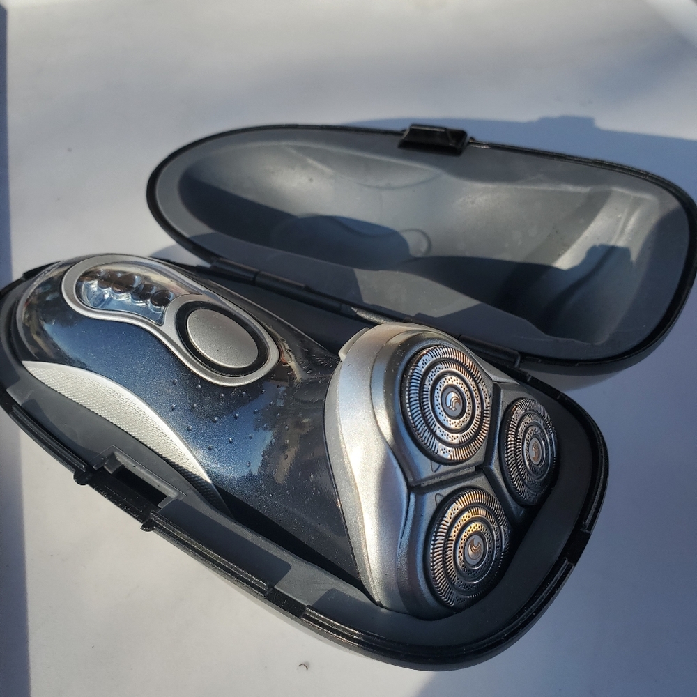 Phillips Norelco Series Shaver